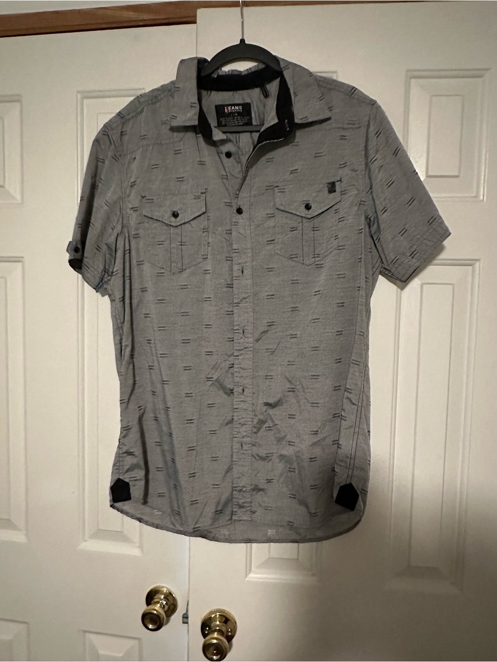 i jeans by Buffalo Short-Sleeve Light Gray Patterned Button-Down Shirt